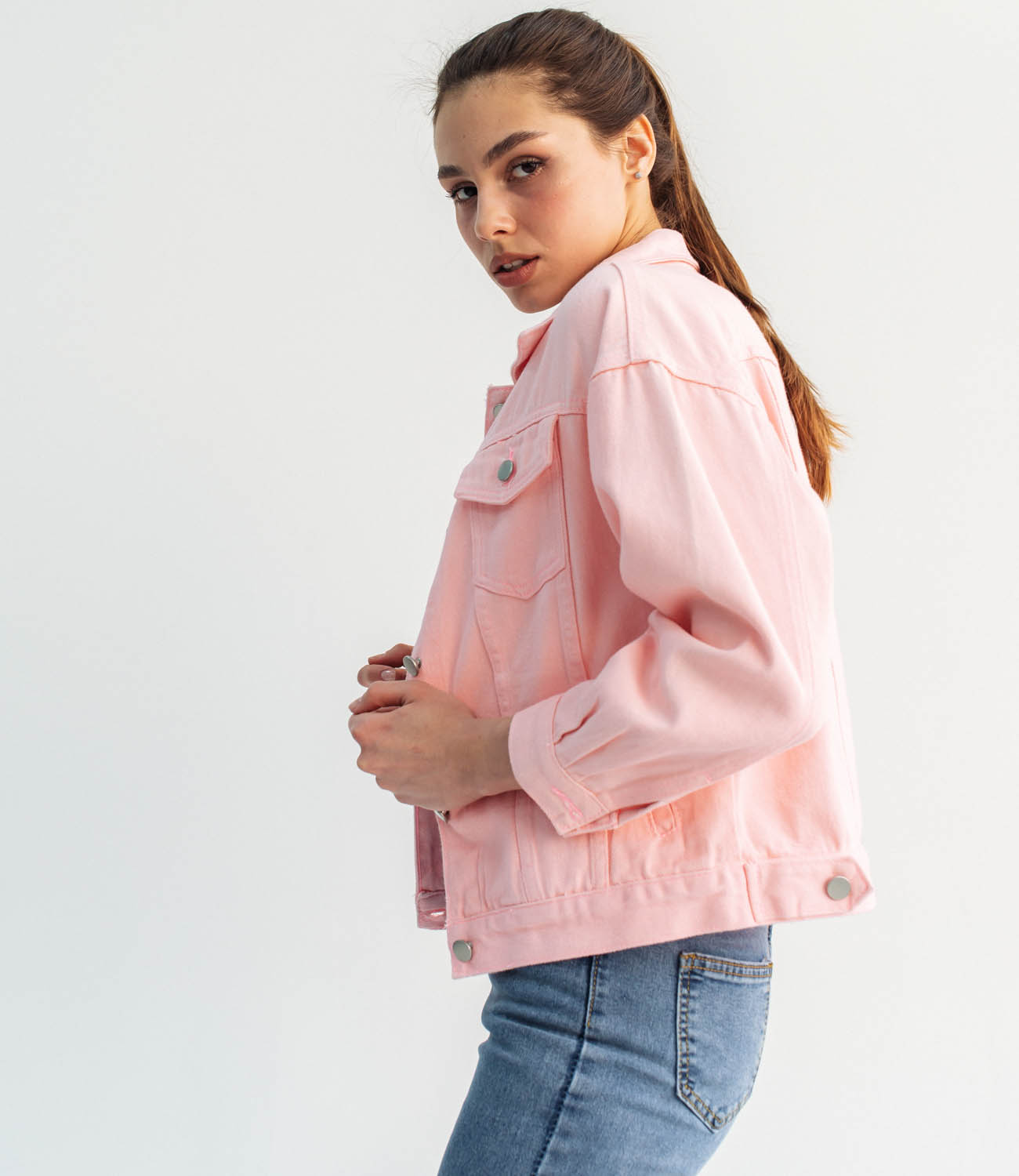 Джинсовая куртка #КТ154, розовый - фото 3