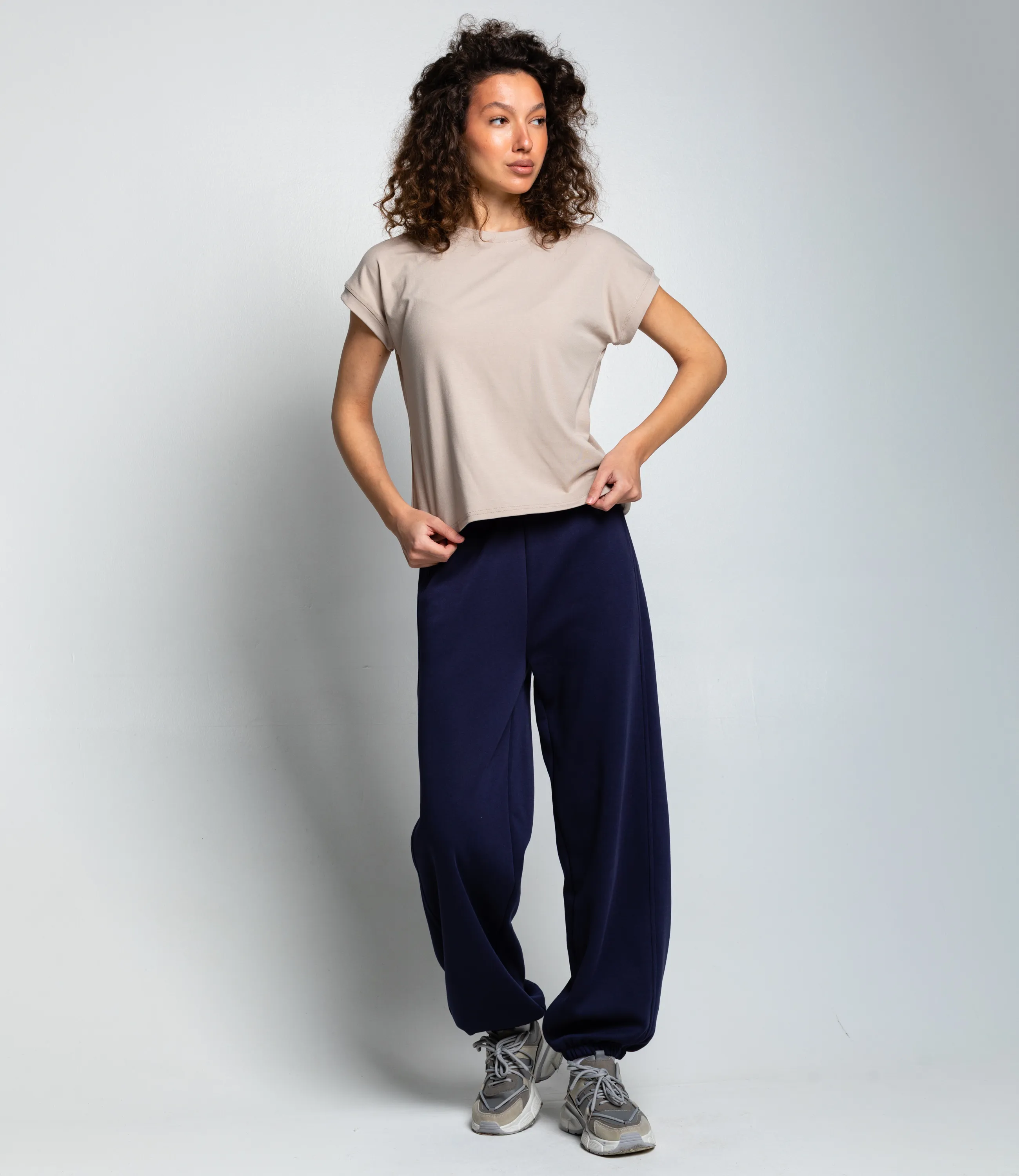 Футболка #КТ1016 (1)-1, бежево-серый - фото 4