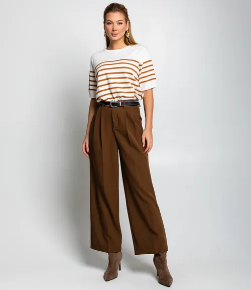 коричневый