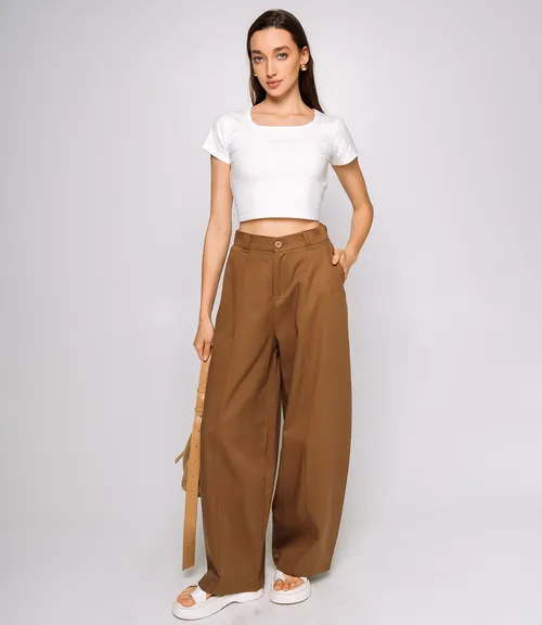 коричневый