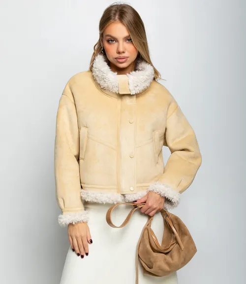 светло-бежевый