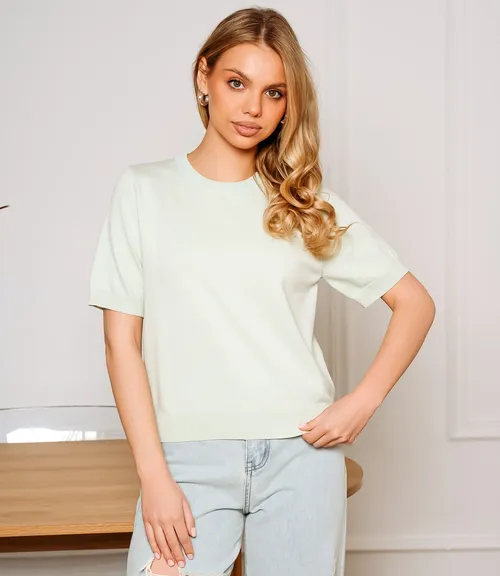 светло-зеленый