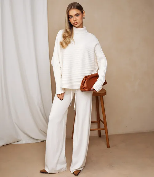 Костюм #КТ0089, молочный