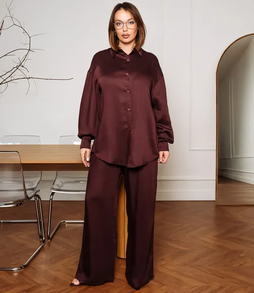 коричневый