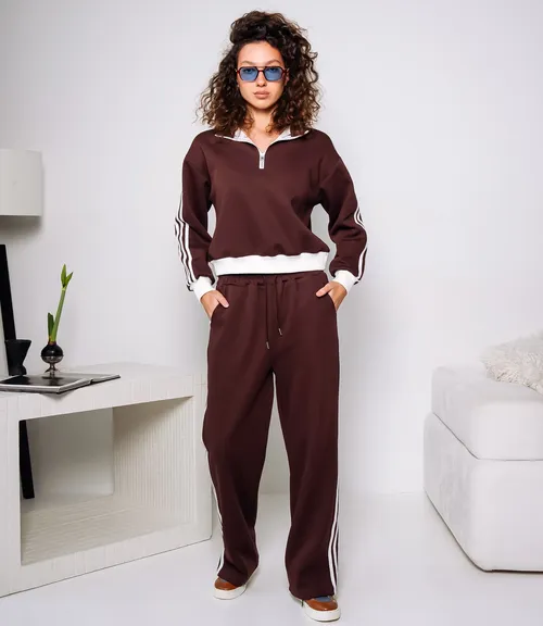 коричневый