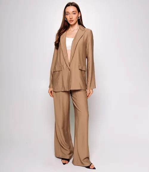 тёмно-бежевый