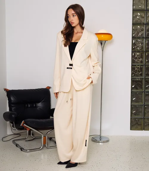 Костюм #КТ1790, кремовый