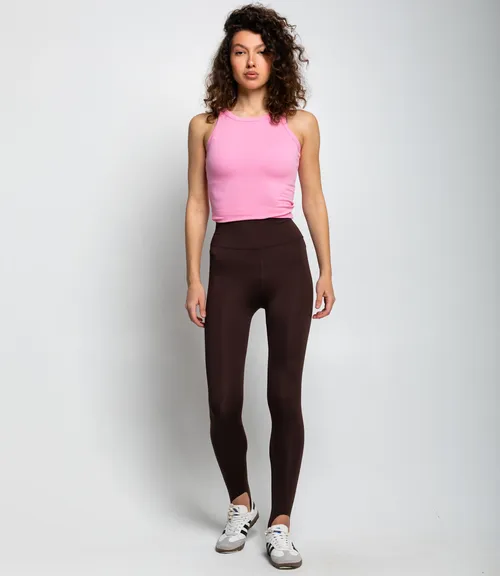 коричневый