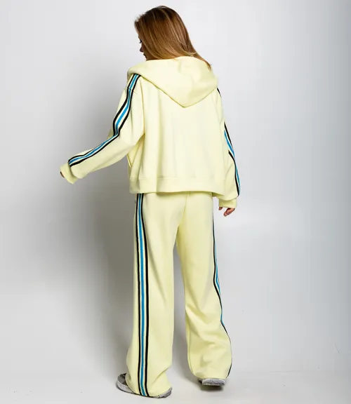 Спортивный костюм #КТ33100, жёлтый