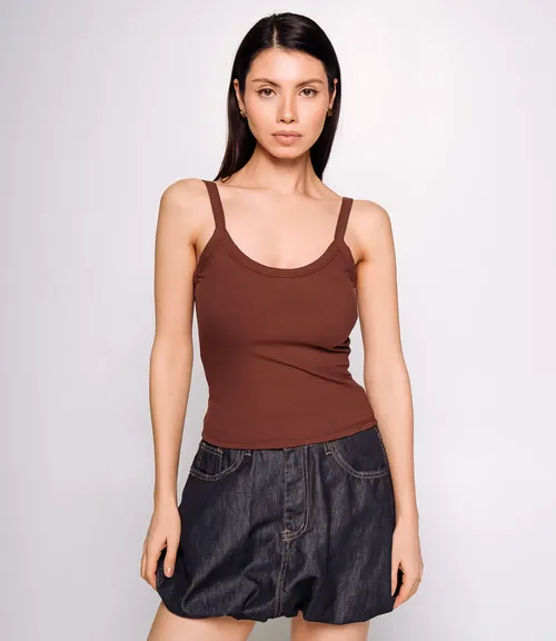 коричневый