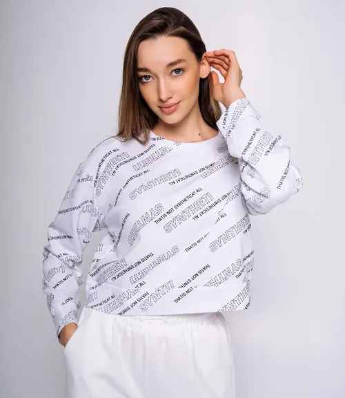 белый