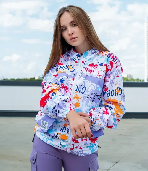 белый