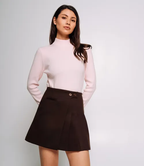 коричневый