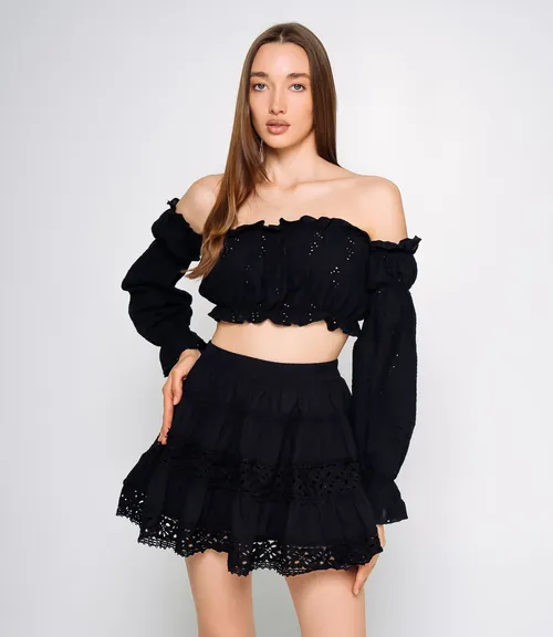 черный
