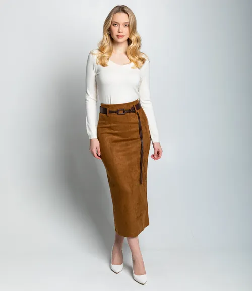 коричневый