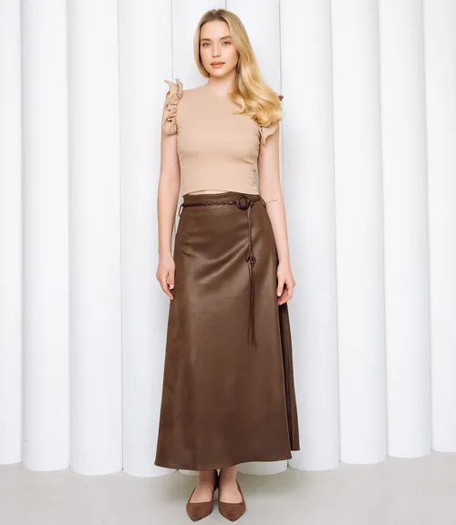 коричневый